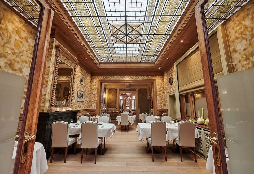 Отель Royal Astrid