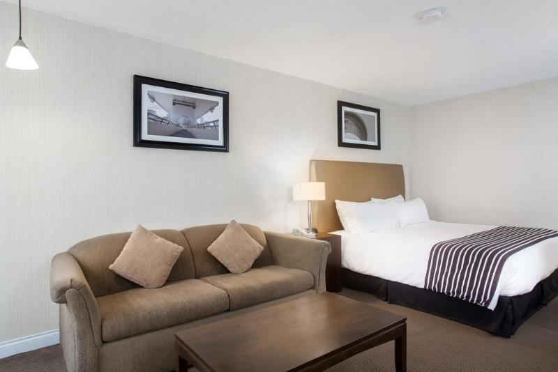 호텔 Sandman Signature Calgary Downtown