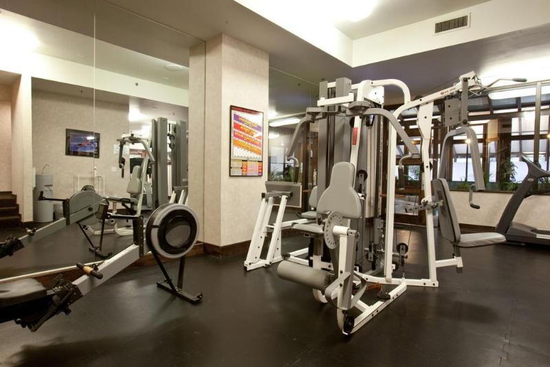 호텔 Sandman Signature Calgary Downtown