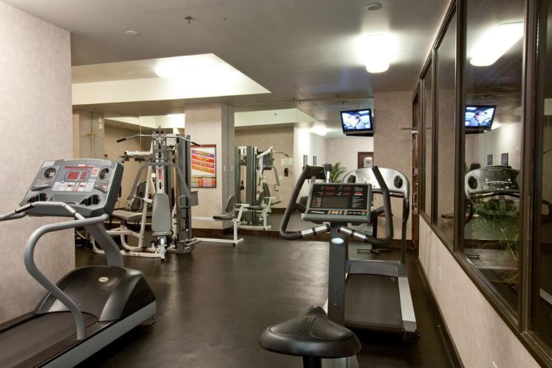 호텔 Sandman Signature Calgary Downtown