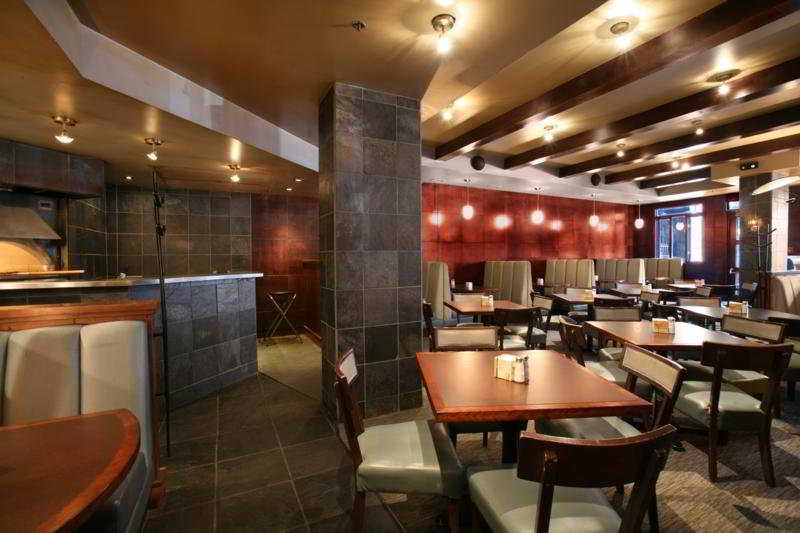 호텔 Sandman Signature Calgary Downtown