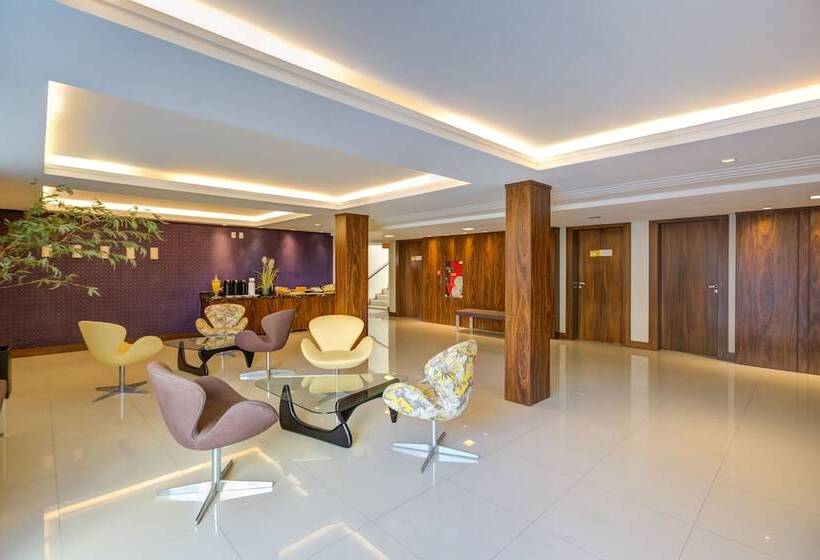 ホテル Slim Joinville By Slaviero Hoteis