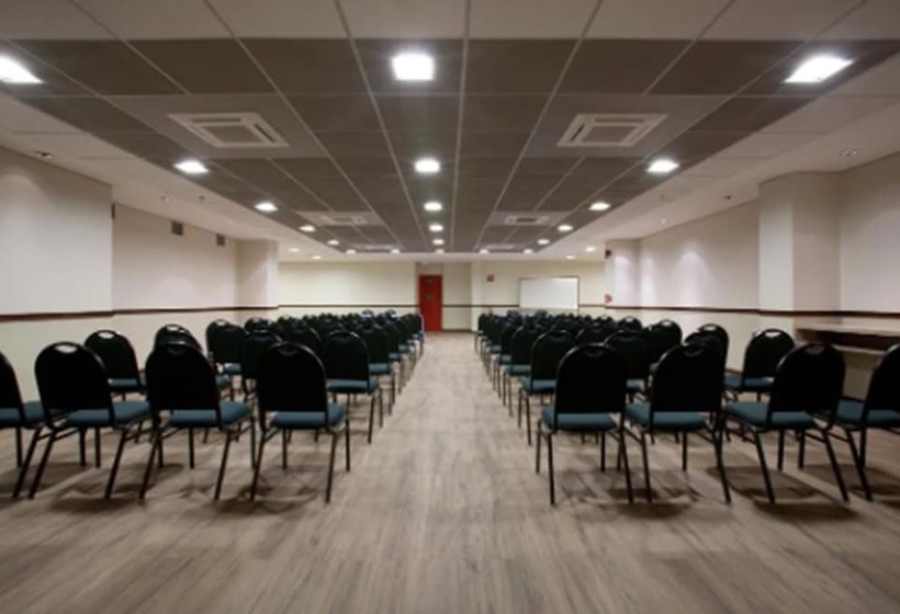 酒店 St Paul Plaza