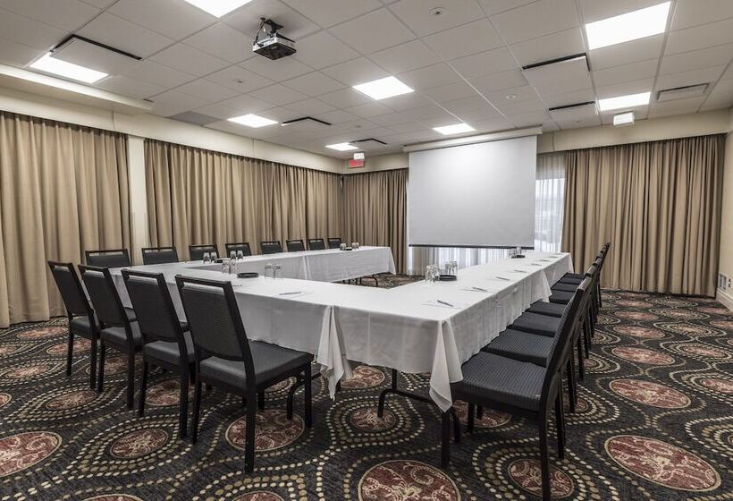 בית מלון כפרי & Suites Le Dauphin Drummondville