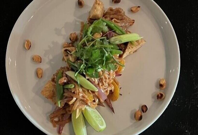 בית מלון כפרי & Suites Le Dauphin Drummondville