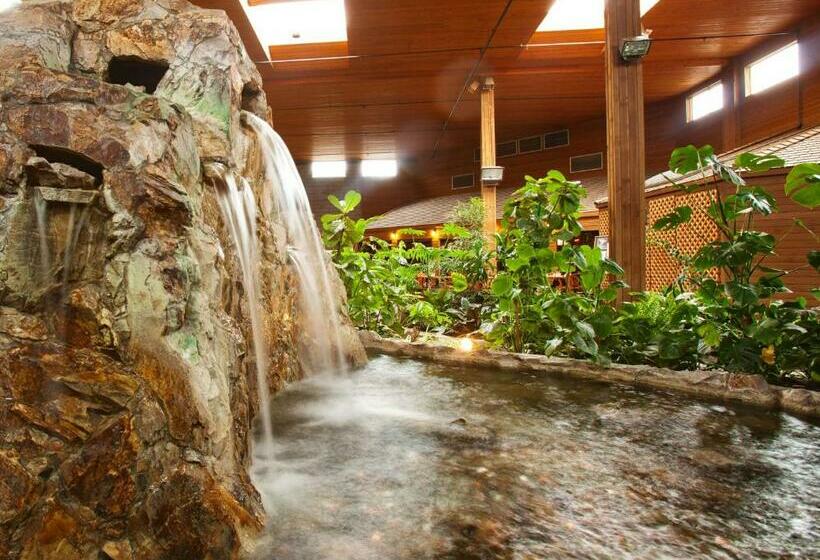 Отель Surestay  By Best Western Chilliwack