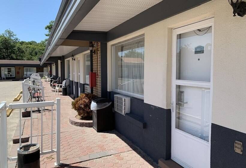 فندق Sword Inn Bancroft