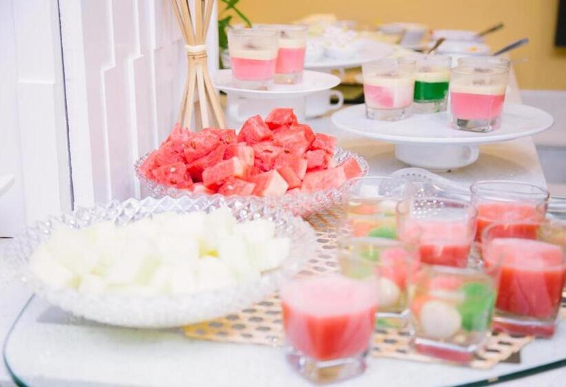 هتل The Capital Residence Suites