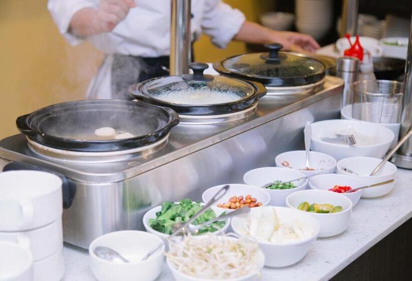 هتل The Capital Residence Suites