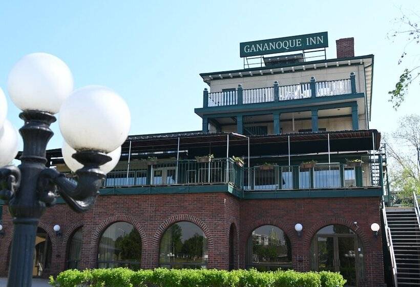 فندق The Gananoque Inn