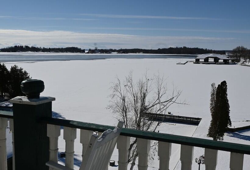فندق The Gananoque Inn
