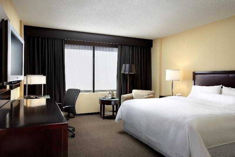 ホテル The Westin Edmonton