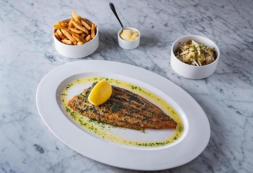 Отель Thermae Palace