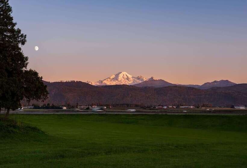 בית מלון כפרי Travelodge By Wyndham Abbotsford Bakerview