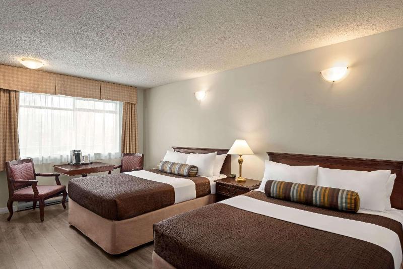 בית מלון כפרי Travelodge By Wyndham Abbotsford Bakerview