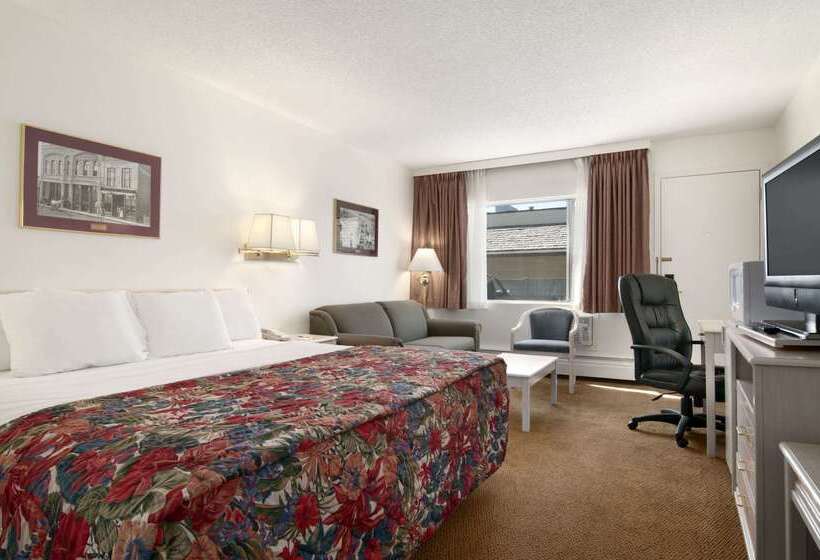 فندق Travelodge By Wyndham Calgary South