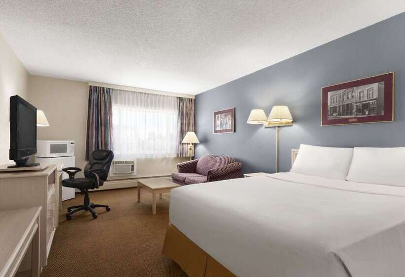 فندق Travelodge By Wyndham Calgary South