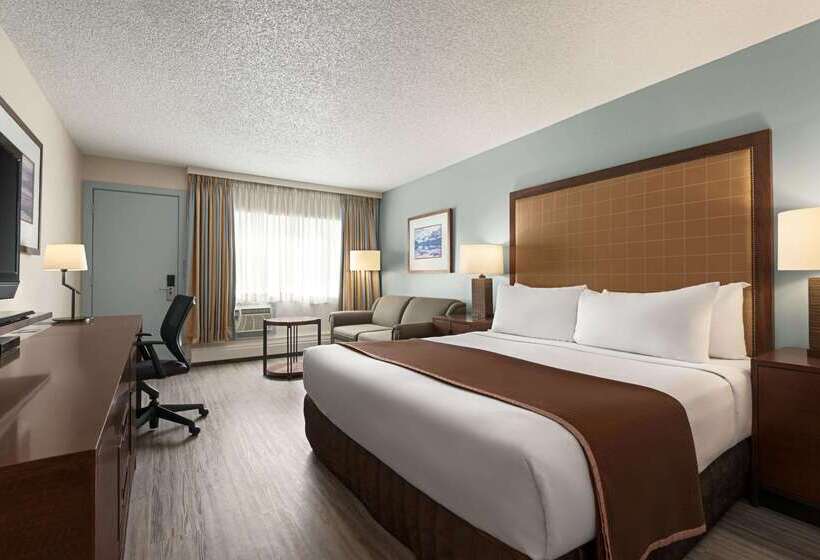 فندق Travelodge By Wyndham Calgary South
