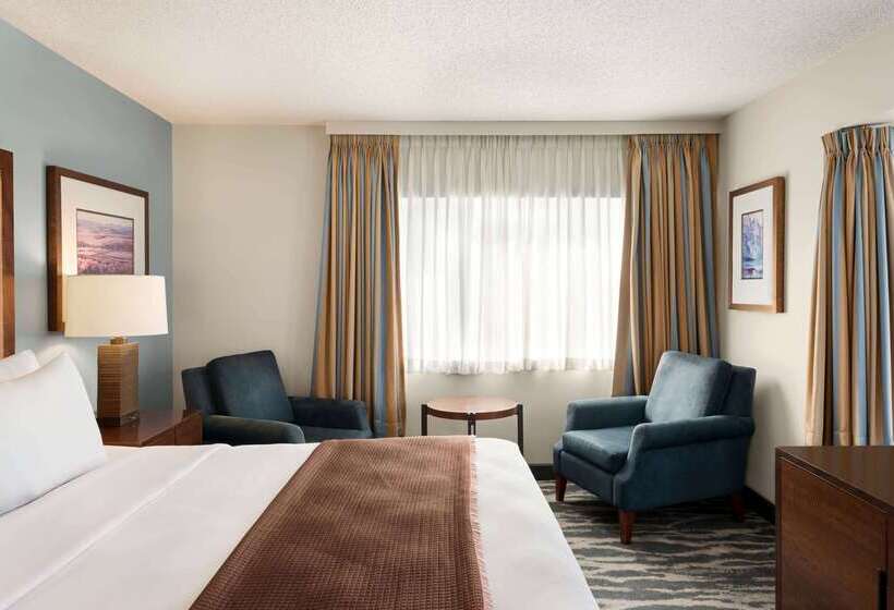 فندق Travelodge By Wyndham Calgary South