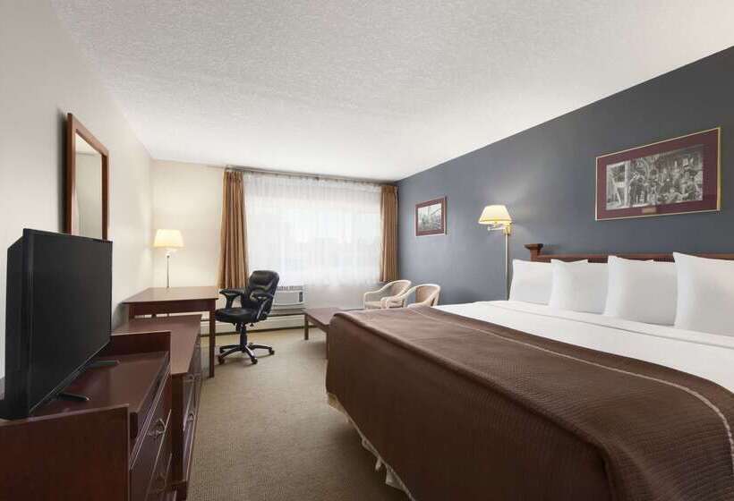 فندق Travelodge By Wyndham Calgary South