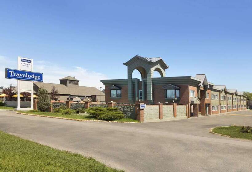 فندق Travelodge By Wyndham Calgary South