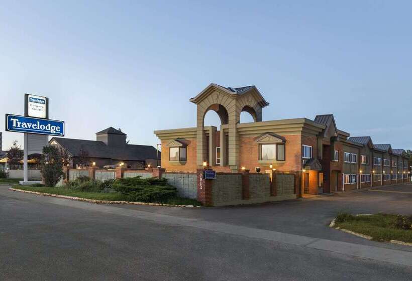 فندق Travelodge By Wyndham Calgary South