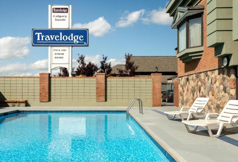 فندق Travelodge By Wyndham Calgary South