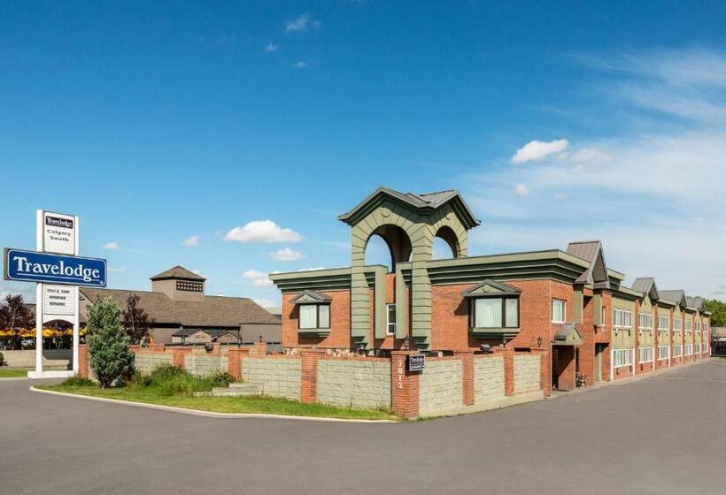 فندق Travelodge By Wyndham Calgary South