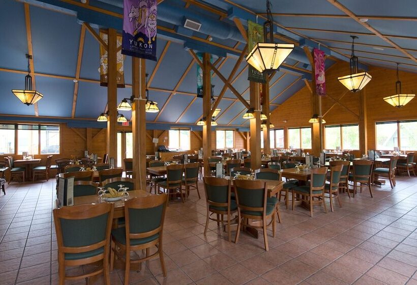 فندق Holland America Dawson City Inn