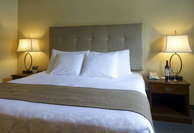 فندق Holland America Dawson City Inn