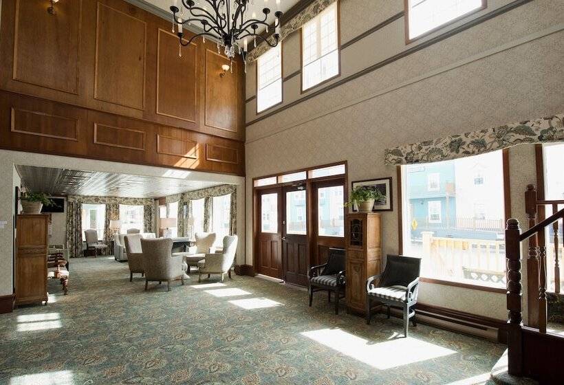فندق Holland America Dawson City Inn
