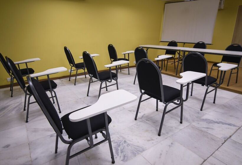 Like U Hotel Brasília