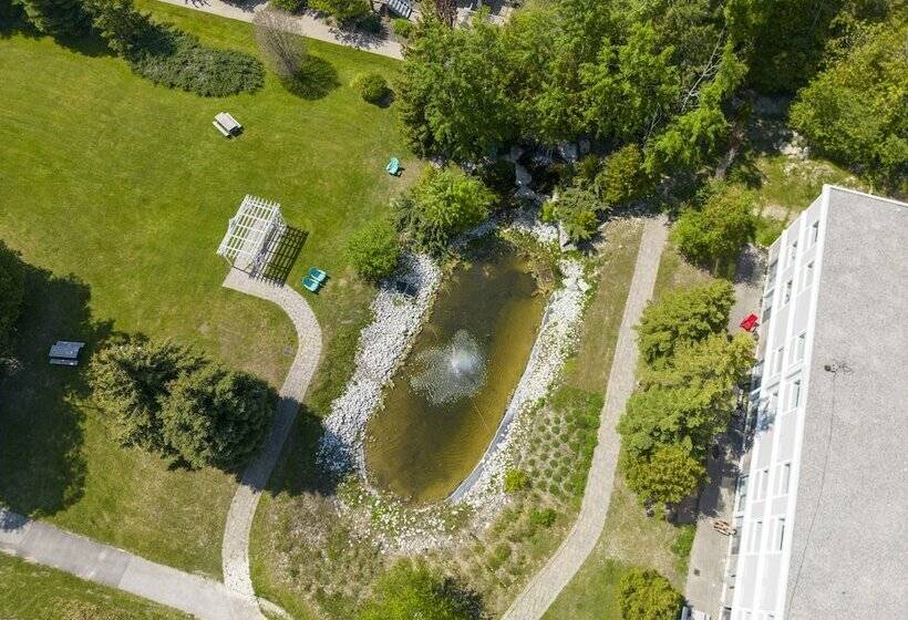 Living Stone Golf Resort