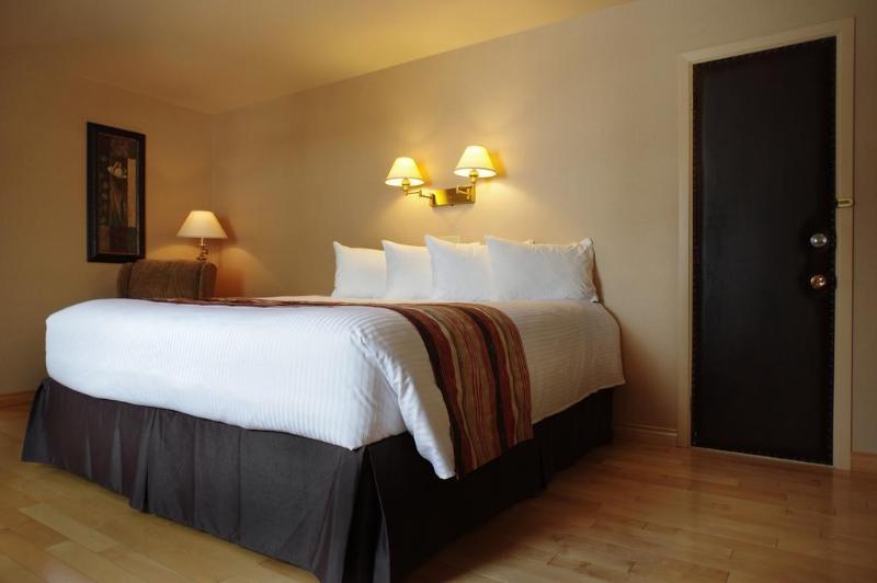 מוטל Rodeway Inn