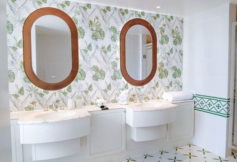 منتجع British Colonial Nassau