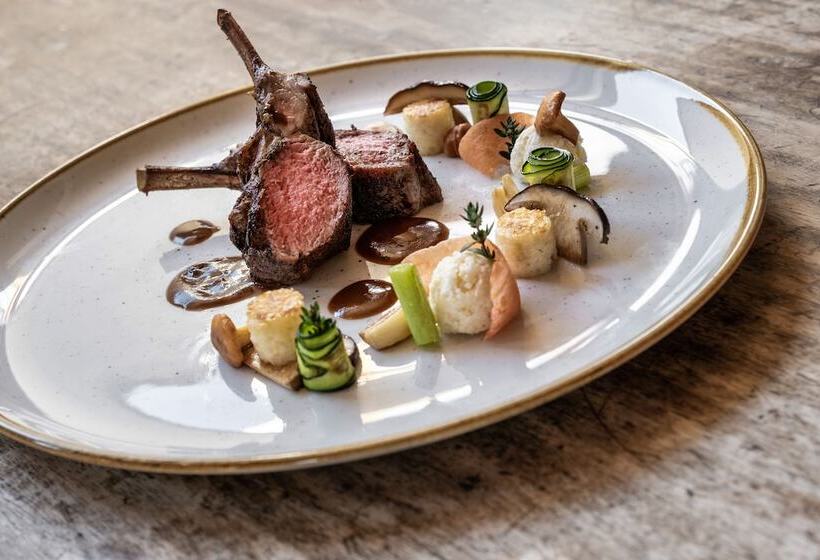 Golf  & Sporthotel Hof Maran