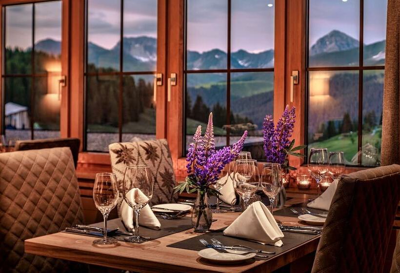 Golf  & Sporthotel Hof Maran