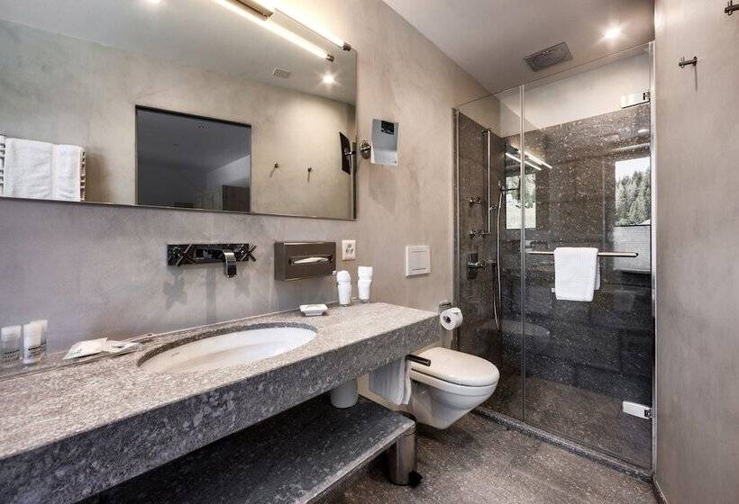 Golf  & Sporthotel Hof Maran