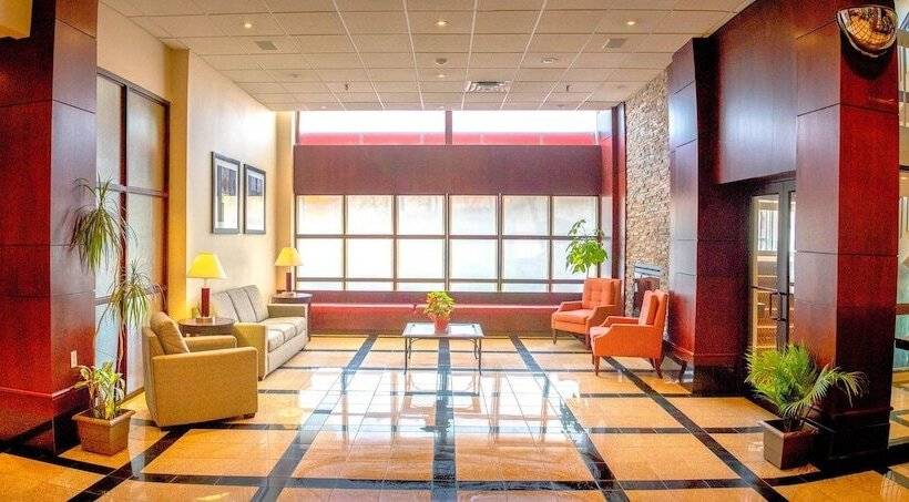 Hamilton Plaza Hotel & Conference Center