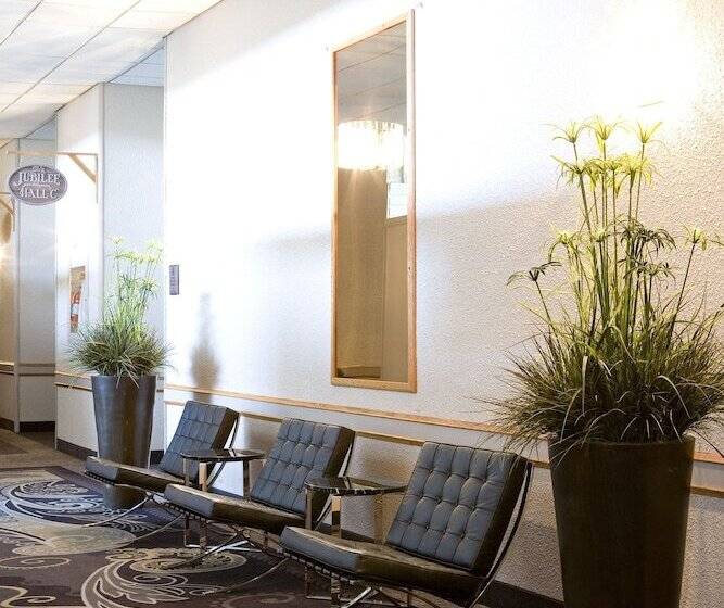 Heritage Inn Hotel & Convention Centre   Moose Jaw