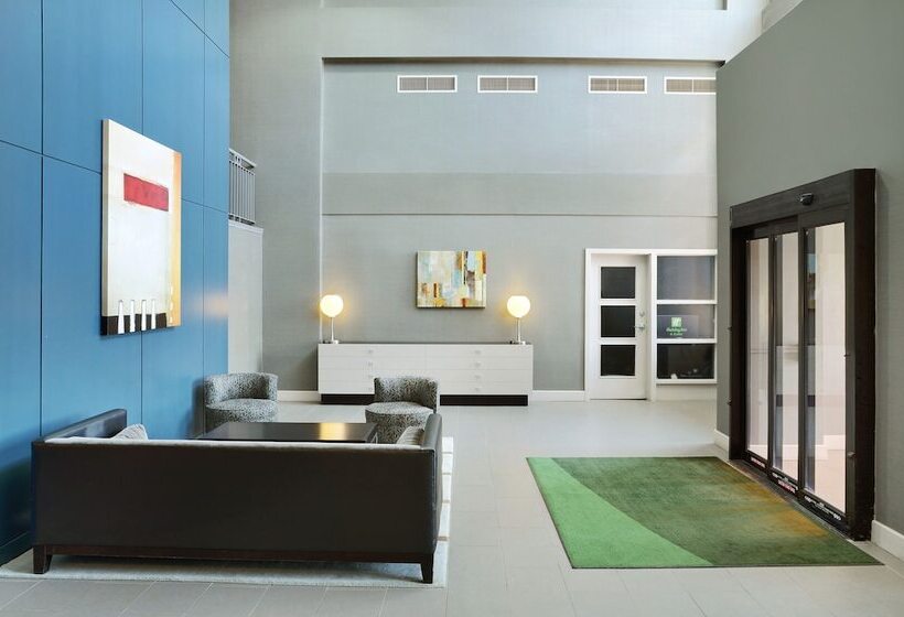 Holiday Inn Hotel & Suites London, An Ihg