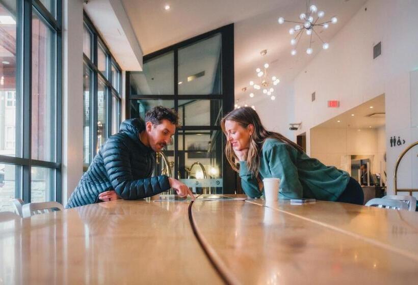 酒店 Aava Whistler