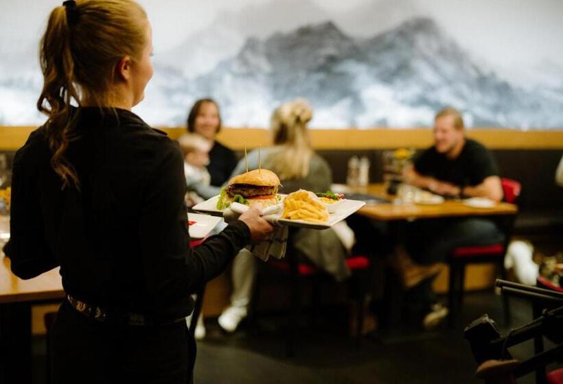 בית מלון כפרי Adler Adelboden