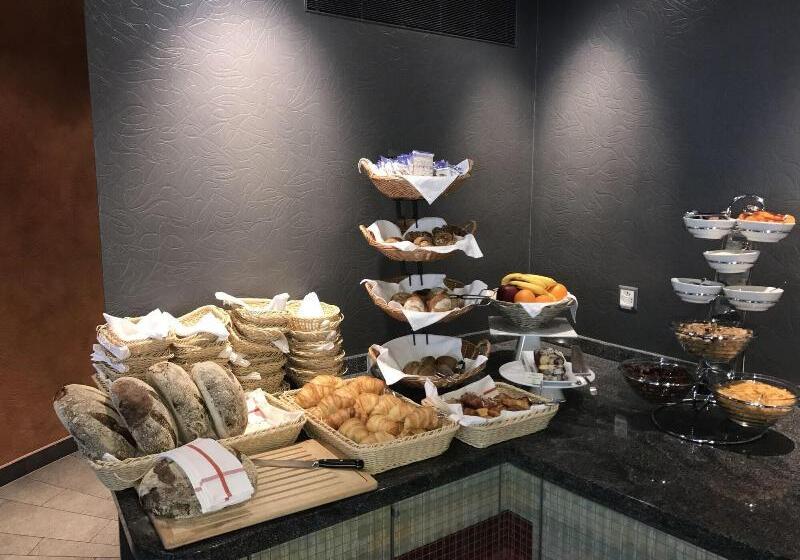 ホテル Albergo Carcani By Ketty & Tommy