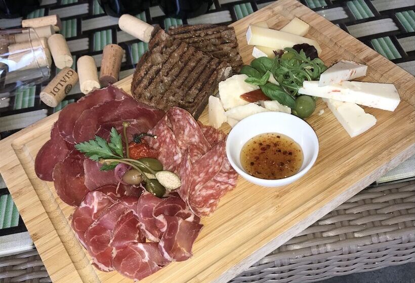 ホテル Albergo Carcani By Ketty & Tommy