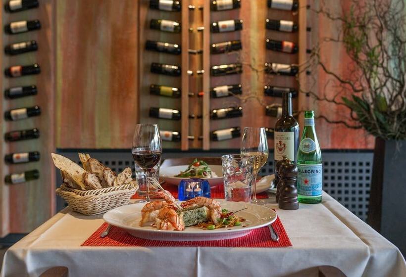 ホテル Albergo Carcani By Ketty & Tommy