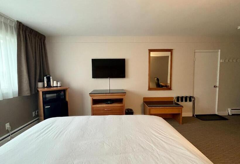 בית מלון כפרי Anavada Inn & Suites  Prince George