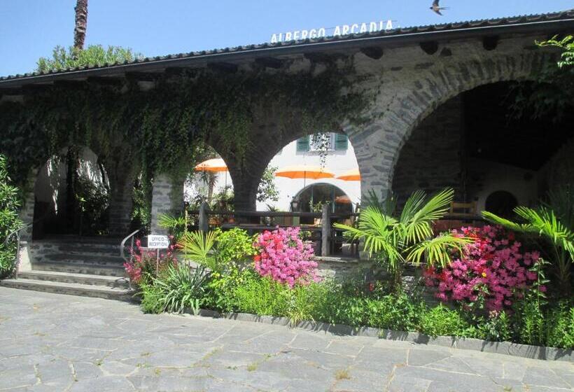 هتل Arcadia