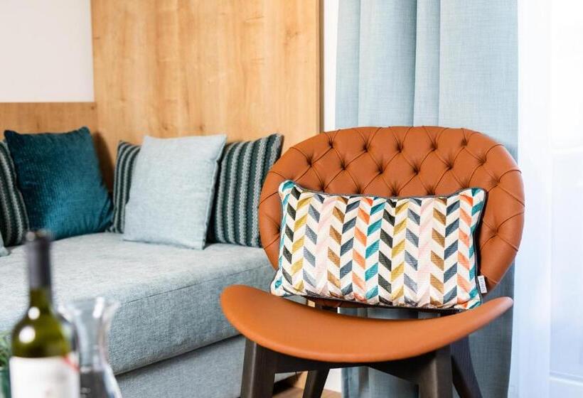 Hotell Ascona Lodge, Pool & Garden Retreat