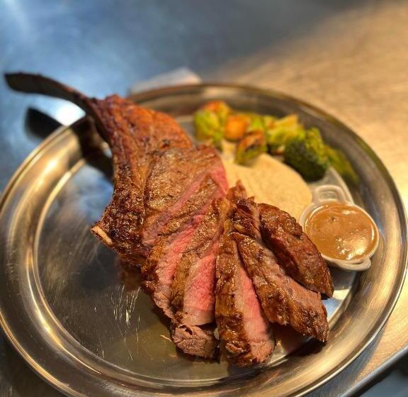 酒店 Auberge Alpine Inn